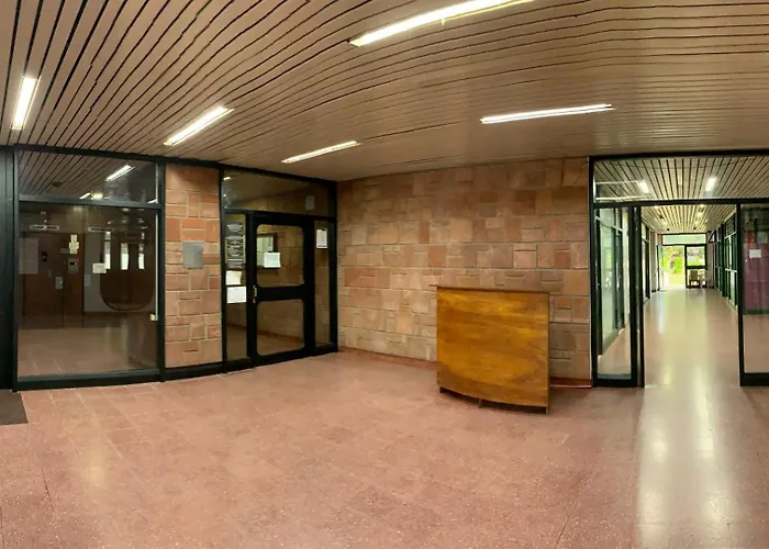 Departamento Inmejorable Ubicacion, Amplio Patio Y Opcional Cochera
