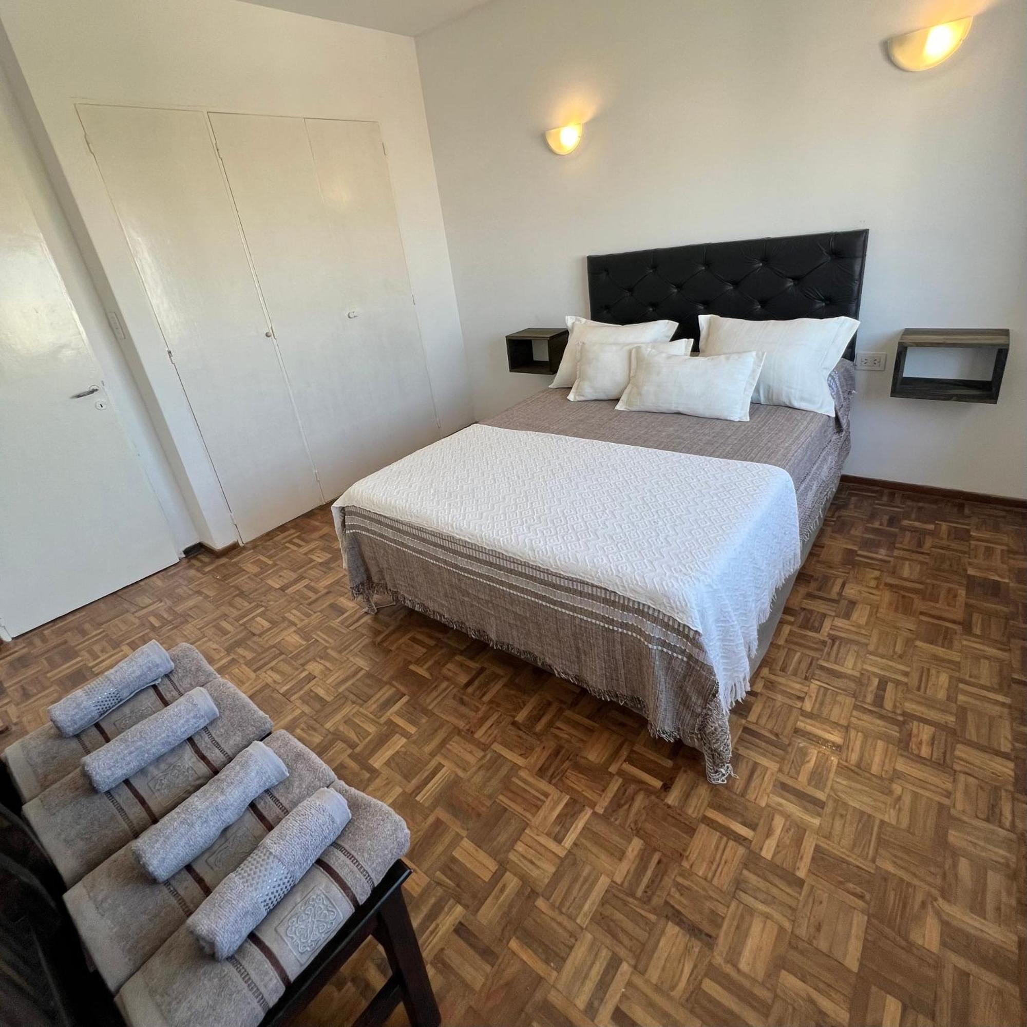 Apartment Departamento Inmejorable Ubicacion, Amplio Patio Y Opcional Cochera